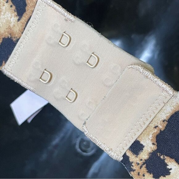 Victoria’s Secret Leopard Print Women's Seamless Bralette Cream Brown 32A - Picture 10 of 15